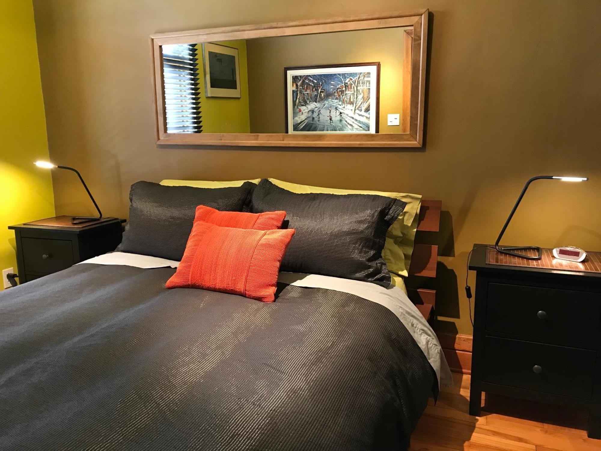 A La Carte Bed & Breakfast มอนทรีอัล ภายนอก รูปภาพ